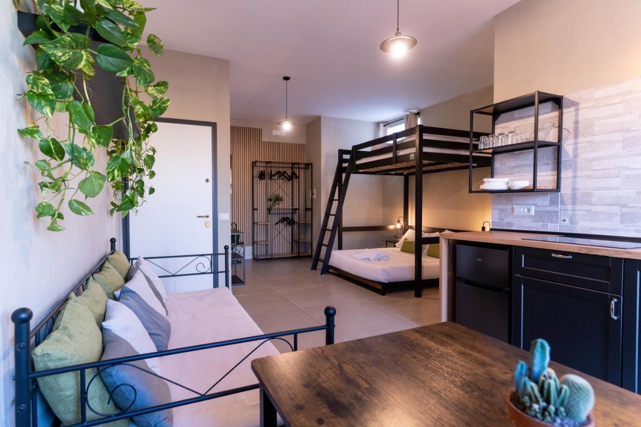 Apartament Tiny Daisy House Neapol Zewnętrze zdjęcie