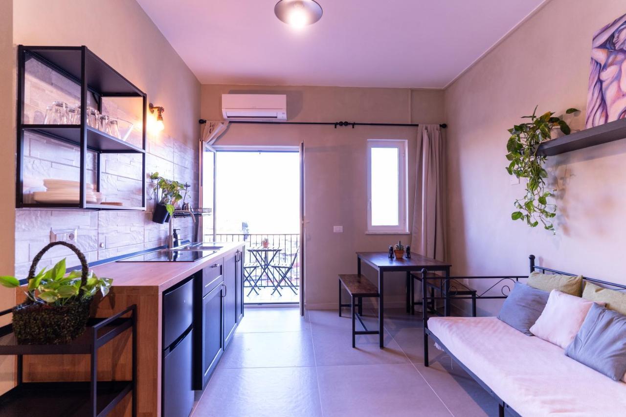 Apartament Tiny Daisy House Neapol Zewnętrze zdjęcie