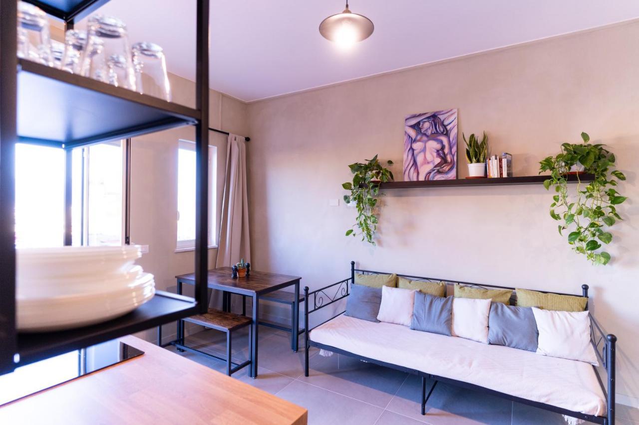 Apartament Tiny Daisy House Neapol Zewnętrze zdjęcie
